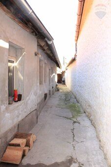 Znížená cena Ponúkame na predaj rodinný dom v meste Skalica 