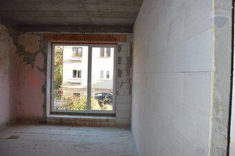 Realitná kancelária REMAX ponúka exkluzívne na predaj rozost