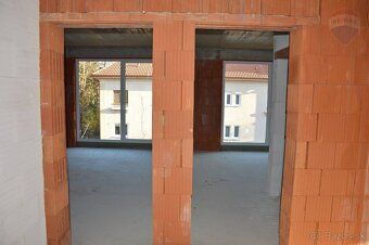 Realitná kancelária REMAX ponúka exkluzívne na predaj rozost