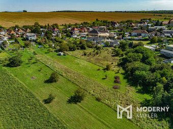 Realitná kancelária RE/MAX ponúka exkluzívne na predaj pozem