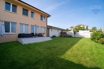 Realitná kancelária RE/MAX Vám exkluzívne ponúka na predaj 4