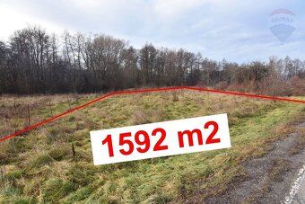 Ponúkame na PREDAJ slnečný pozemok o výmere 1592 m2 v katast
