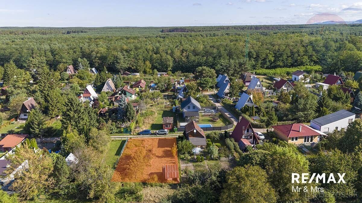 Hľadáte kúsok vlastnej zeme pre oddych a pestovanie? Realitn