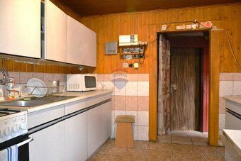 Realitná kancelária RE/MAX Vám ponúka na predaj utešený 2-iz