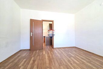 Realitná kancelária RE/MAX Grand Vám ponúka na predaj 2-izbo
