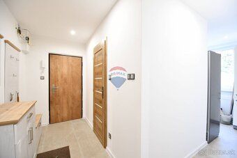 Realitná kancelária RE/MAX Grand Vám ponúka na PRENÁJOM komp