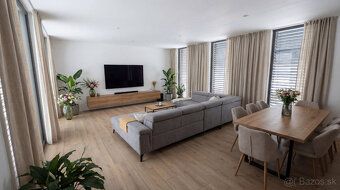 Ponúkame na predaj skolaudovaný moderný 4-izbový bungalov s 