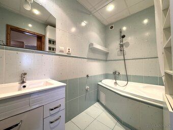 Cena: 235.000 € Úžitková plocha: 70 m² | 6. poschodie | Logg
