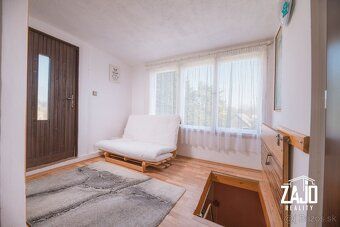 Ponúkame na predaj útulný rodinný dom s vidieckym charaktero