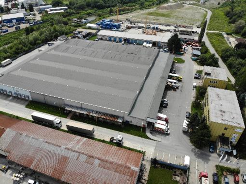 NA PRENÁJOM GARÁŽ V garáži bola na novo urobená elektrika.
A