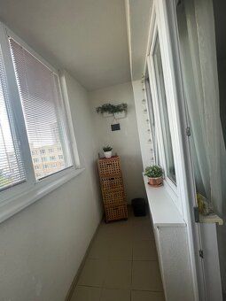 Ponúkam na prenájom garsónku na ul. Vilová 323 , Bratislava 