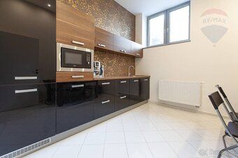 Realitná kancelária RE/MAX Mr & Mrs Vám v exkluzívnom zastúp