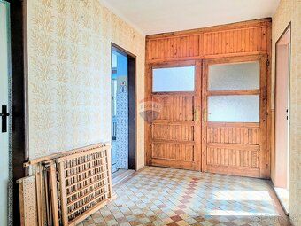 RK RE/MAX Vám na predaj ponúka dvojpodlažný 6-izb.podpivniče