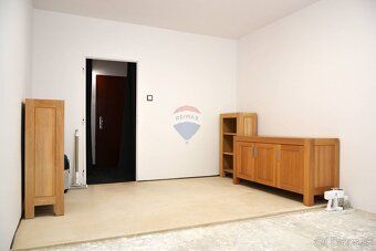 Realitná kancelária RE/MAX Vám na predaj ponúka krásny na pr