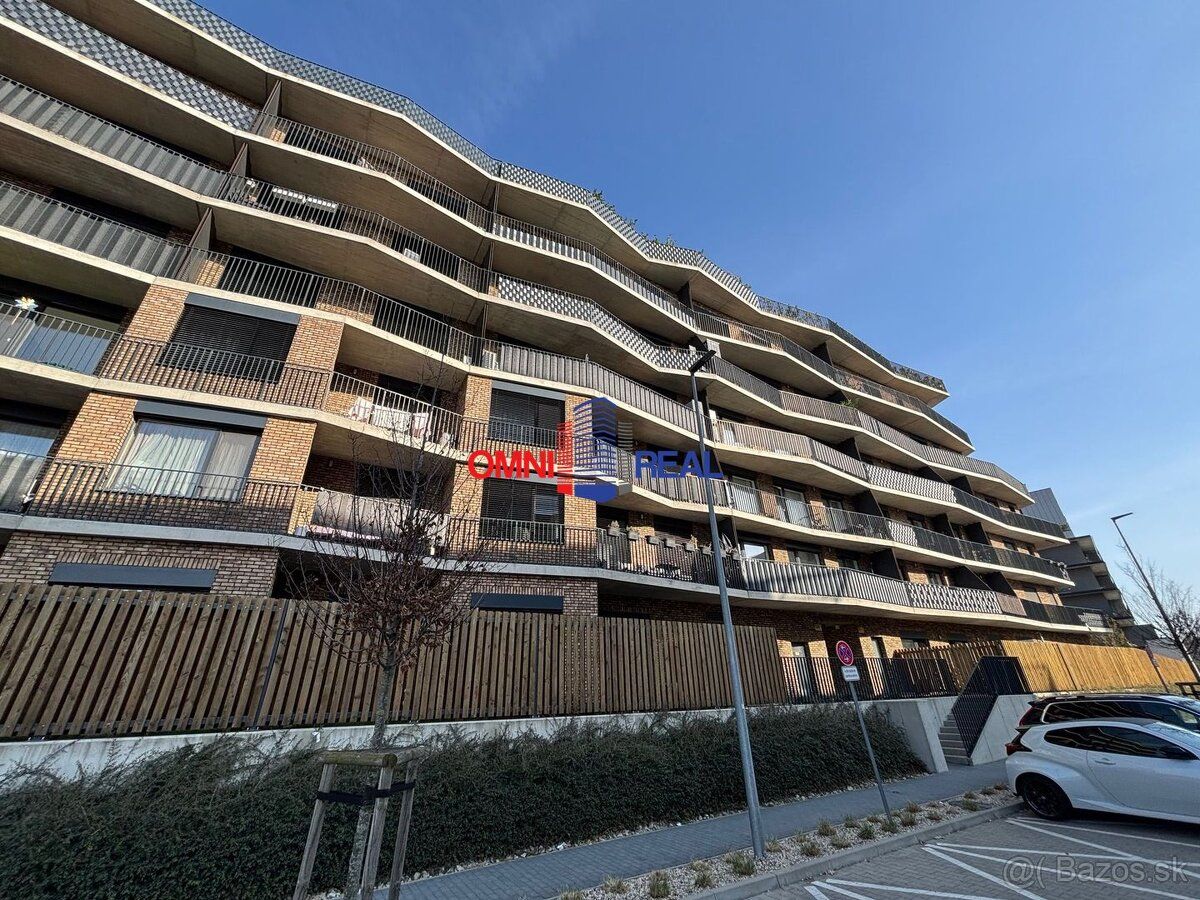 Ponúkame na prenájom vonkajšie parkovacie miesto v Slnečnici