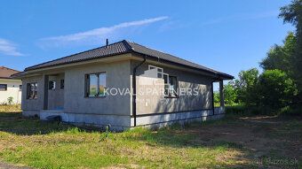 Ponúkame Vám na predaj holodom 4-izbového rodinného domu na 