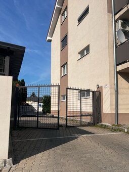 Prenajmem pekny priestranný 2 izb.byt s balkónom orientovany