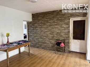 ID:4091 Ponúkame na predaj rodinný dom v obci Drahňov:
jedná