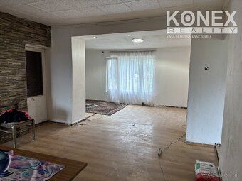 ID:4091 Ponúkame na predaj rodinný dom v obci Drahňov:
jedná