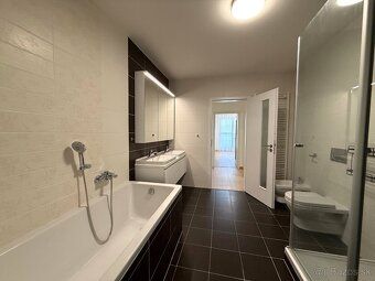 Prenájom veľkého 4 izbového bytu v novostavbe EURO HOME Resi