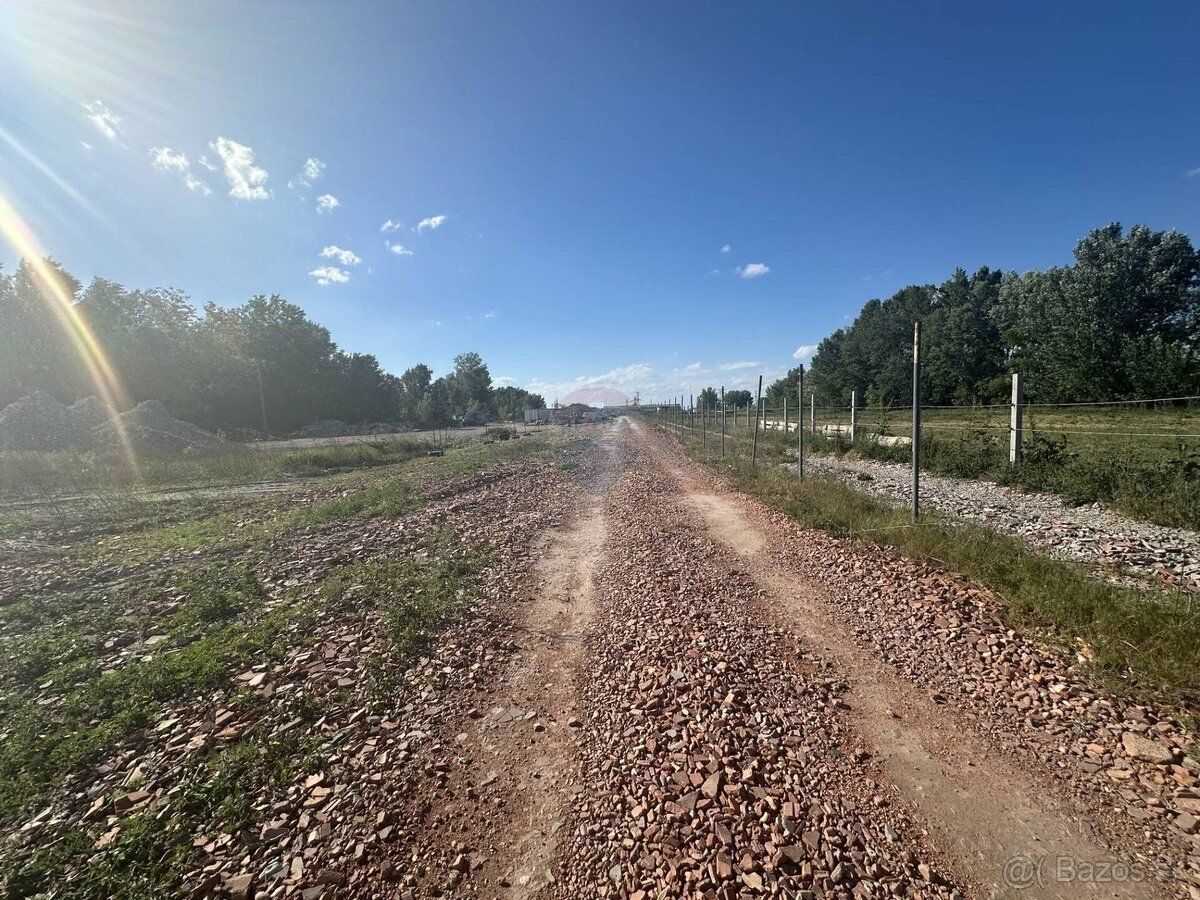 Predaj pozemku 498 m2 Gabčíkovo
Realitná kancelária RE/MAX p