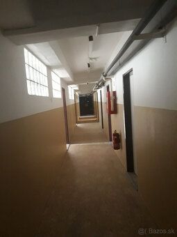 Prenájom kancelárie, skladu na adrese Trnavská cesta 102, Br