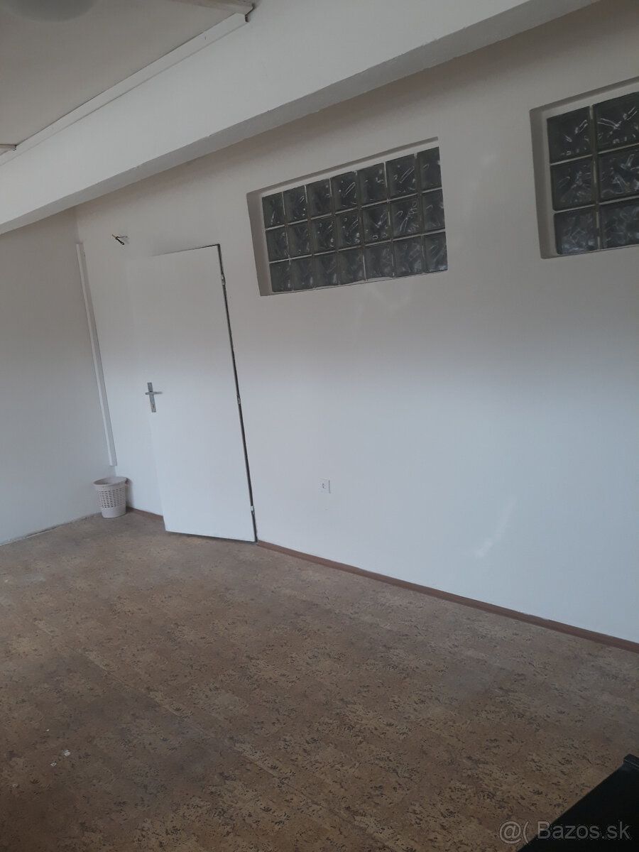 Prenájom kancelárie, skladu na adrese Trnavská cesta 102, Br