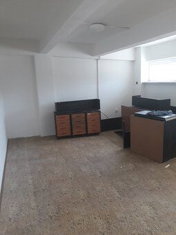 Prenájom kancelárie, skladu na adrese Trnavská cesta 102, Br