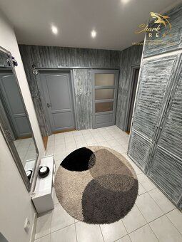Ponúkame na predaj priestranný 4-izbový byt s balkónom vo vy