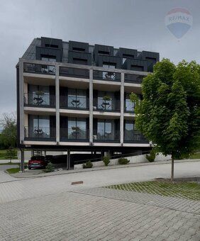 Ponúkame na predaj štýlový apartmán s priestrannou terasou, 