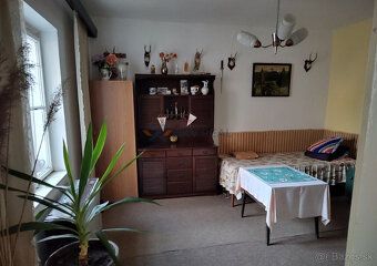 Typ: Rodinný dom Obec: Žilina
Na predaj starší dvojpodlažný 