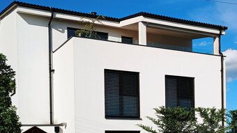 Prémiový rodinný dom / rodinná vila Bratislava - Koliba:
Pri