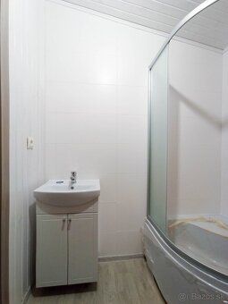 Predám zateplený modulárny dom 51 m² (7,50 × 6,80 m) s teras