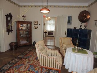 RODINNÝ DOM, BANSKÁ BYSTRICA, CENTRUM, 4 bytové jednotky, sú