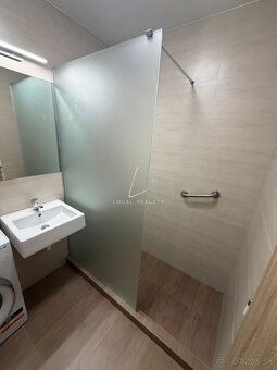 Typ: 2-izbový byt Mestská časť: Nivy Obec: Bratislava-Ružino