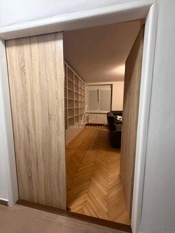 Typ: 2-izbový byt Mestská časť: Nivy Obec: Bratislava-Ružino