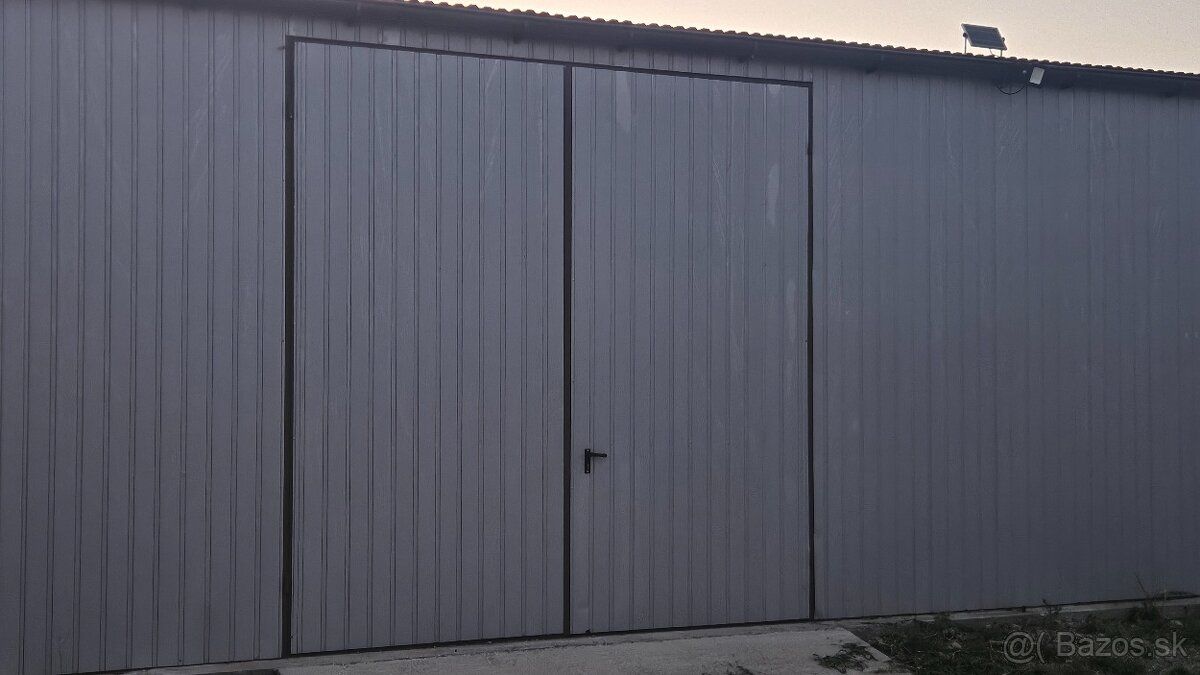 Ponúkame na prenájom sklad,rozmer 6x6 m výška vstupnej brány