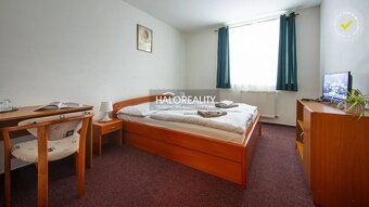 Realitná kancelária HALO reality a Mgr. Marián Hlavna, konta