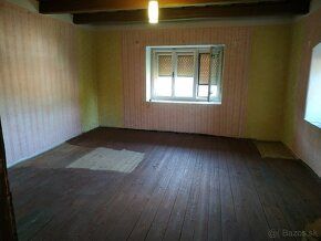 Predáme dve chalupy na pozemku o celkovej výmere 289m2 Prvý 