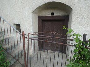 Predáme dve chalupy na pozemku o celkovej výmere 289m2 Prvý 
