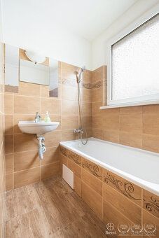 Typ: 3-izbový byt Obec: Dunajská Streda
Bosen Group Vám ponú