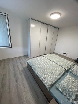 4-izbový byt s veľkým balkónom (lodžiou) na prenájom v Dúbra