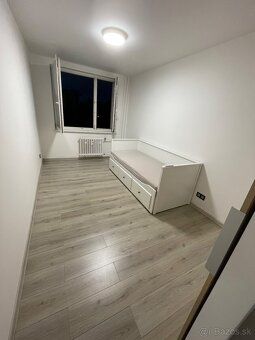 4-izbový byt s veľkým balkónom (lodžiou) na prenájom v Dúbra