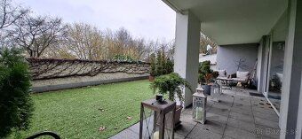 Ponúkame Vám na predaj nádherný 2 – izbový byt s terasou v T