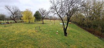 Ponúkame Vám na predaj nádherný 2 – izbový byt s terasou v T