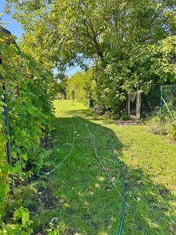 Ponúkame Vám na predaj stavebný pozemok s výmerou 1300 m2. J