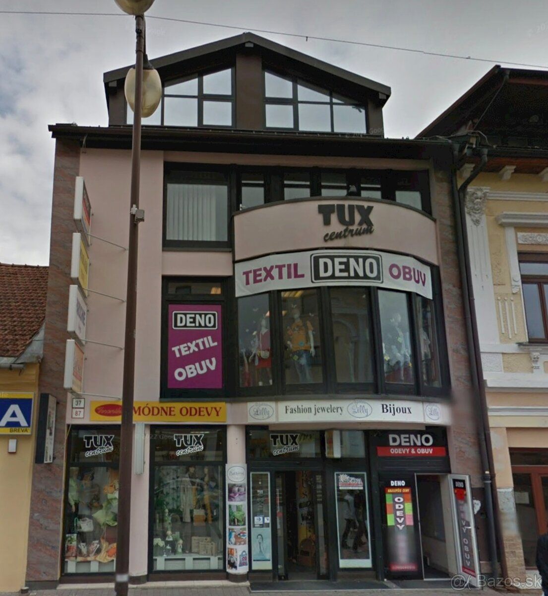 Predam v Poprade na námestí Svätého Egídia obchodny priestor
