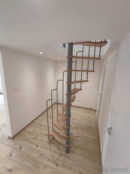 PRENÁJOM - nový obchodný priestor / kancelária / e-shop / vý