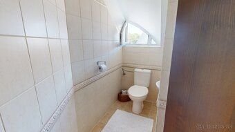 Ponúkame na predaj priestranný rodinný dom s výnimočnou arch