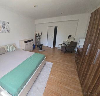 Ponúkam na prenájom priestranný, kompletne zariadený byt o v